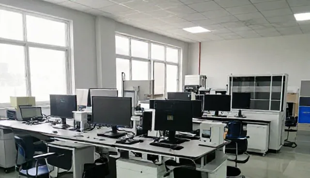 技术开发:项目包括技术的使用与维护建议